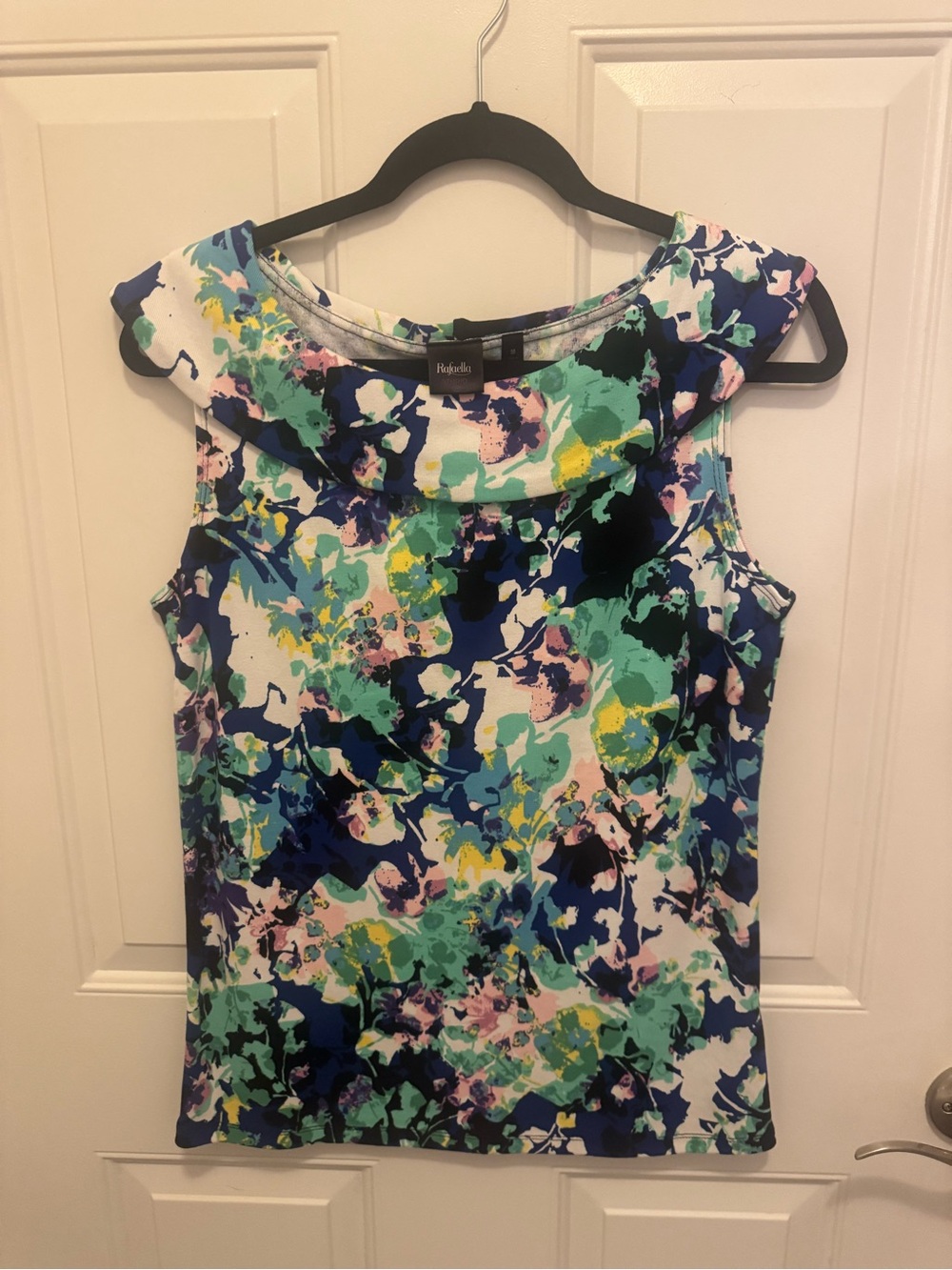 Rafaella Floral Scoop Neck Sleeveless Top in Multicolor